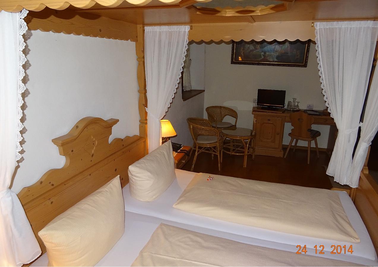 Wasserstelz Historisches Genusshotel & Restaurant Am Rhein Hohentengen am Hochrhein ภายนอก รูปภาพ